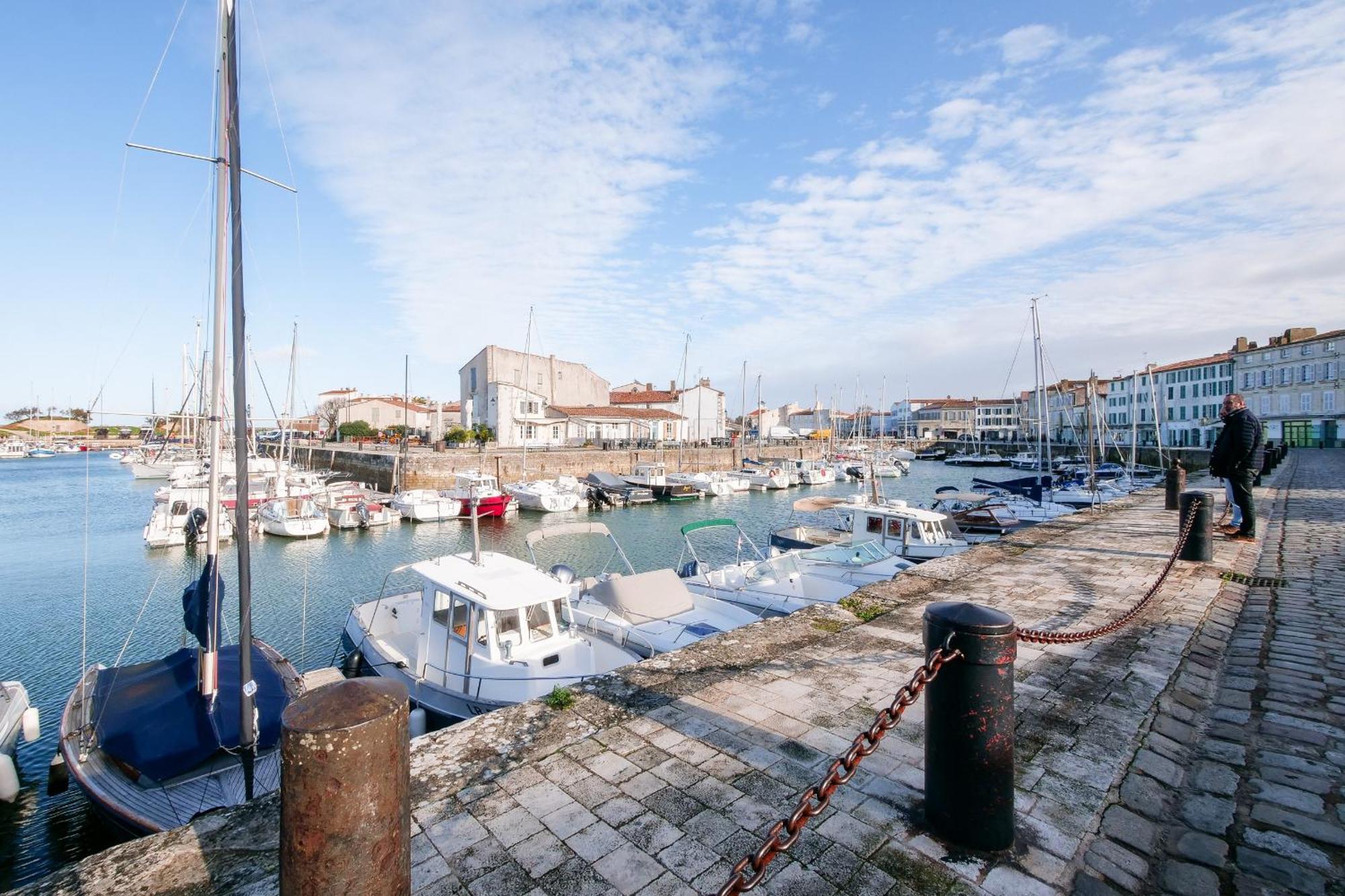 La Suite 24 - Studio Avec Terrasse A 100M Du Port De Saint-Martin-de-Ré Dış mekan fotoğraf